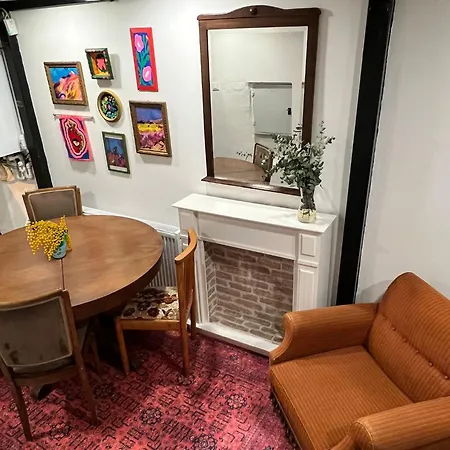 Villa 5 Bedroom 5 Bathroom, Newly Renovated At The Heart Of The Istanbul