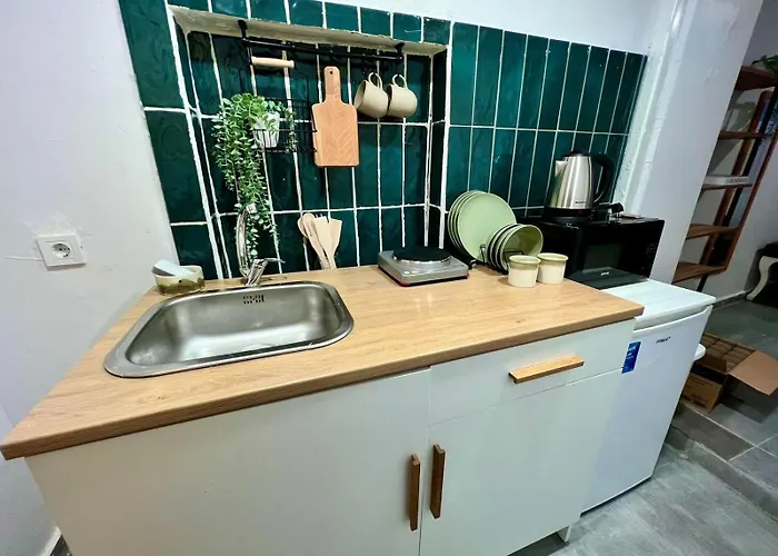 5 Bedroom 5 Bathroom, Newly Renovated At The Heart Of The * Istanbul